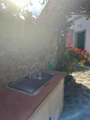 Maison Des Amis Villa Capraia Bagian luar foto